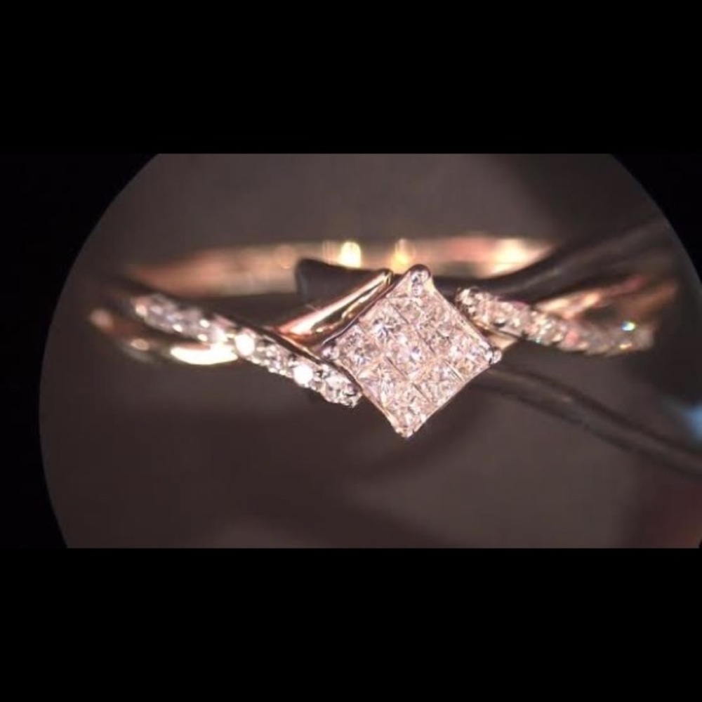 🚫SOLD Diamond Ring 1/6 ct Princess Cut 10K Yellow Gold - Picture 3 of 8